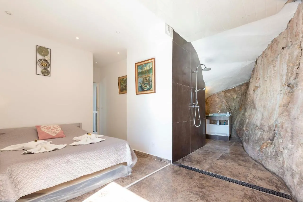 Breathtaking Luxurious Villa With Sea-View In Theoule Sur Mer 0*, Theoule-sur-Mer